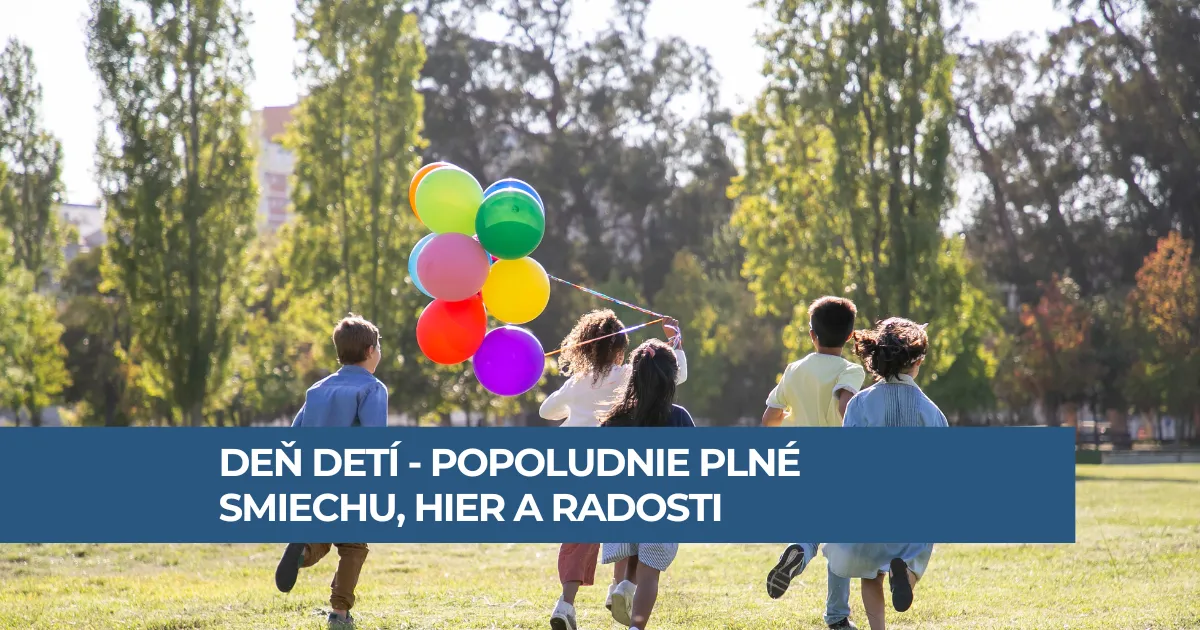 Na obrázku sa deti naháňajú a jedno dievčatko drží farebné balóny.