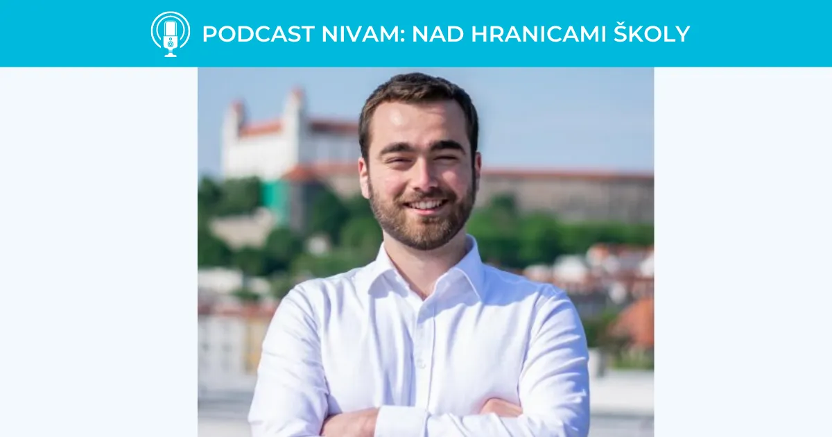 Fotka Juliána Gerharta s názvom podcastovej časti.