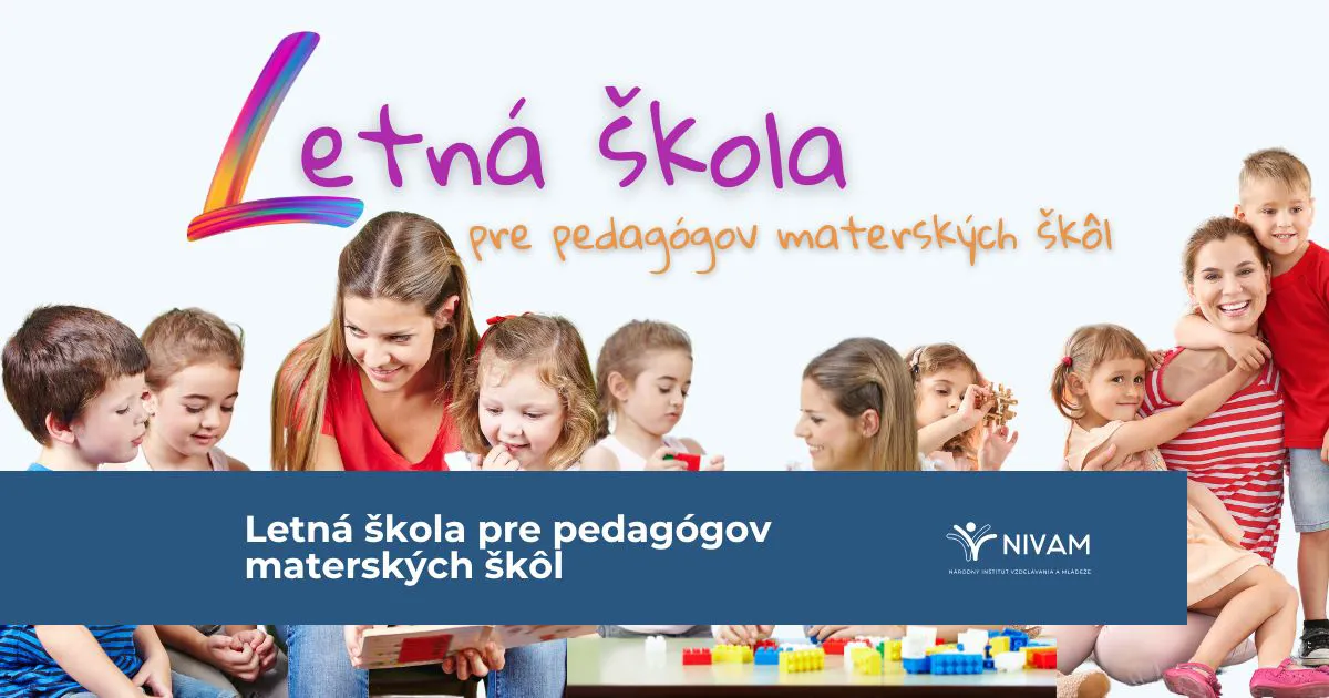 6 hrajúcich sa deti a 1 žena pedagóg.