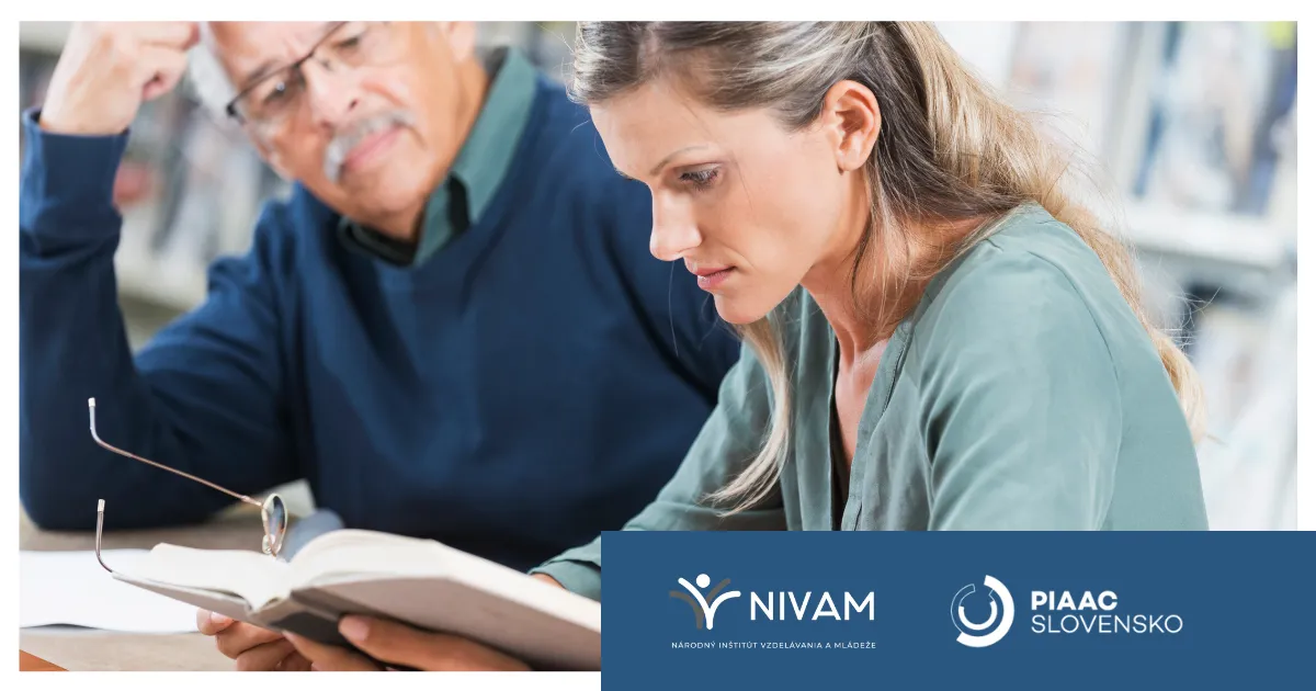 Žena čítajúca text