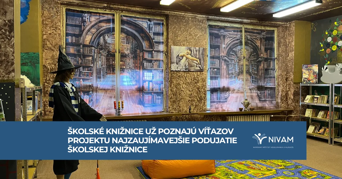 Na fotografii stojí na pódiu Denisa Šukolová