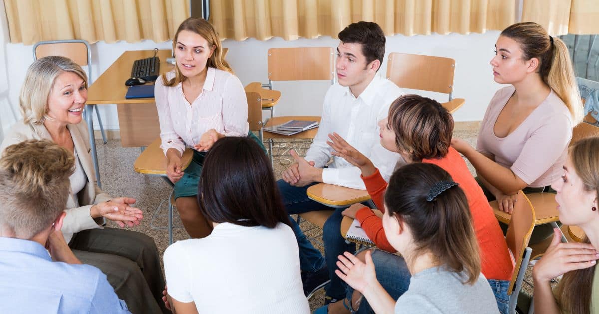 ilustračný obrázok - vzdelávacie aktivity NIVaM - február 2026